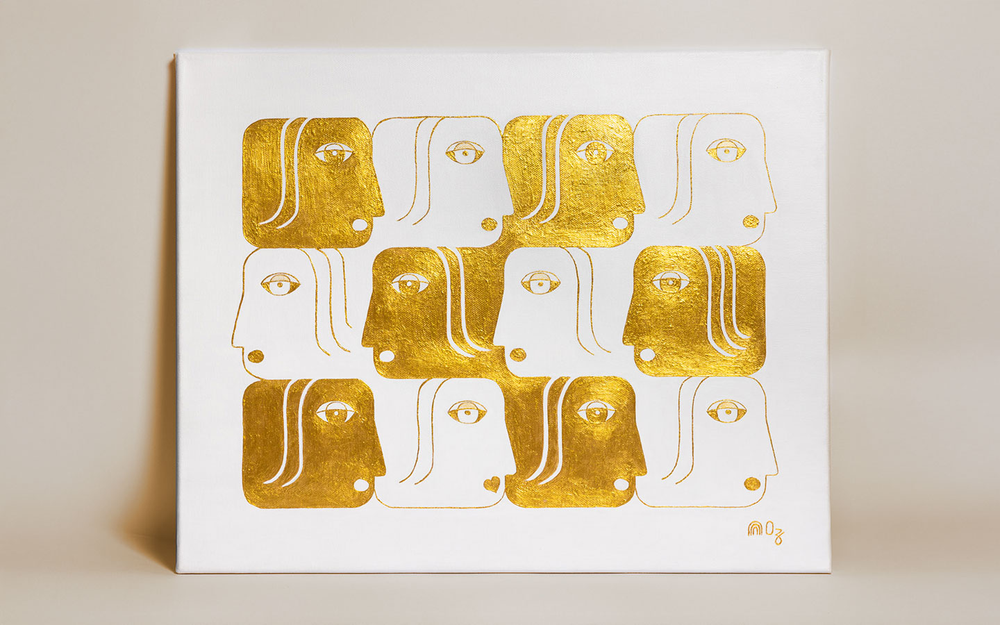 In Reih und Glied | Gold Acryl Gemälde von Mrs Rainbow Oz